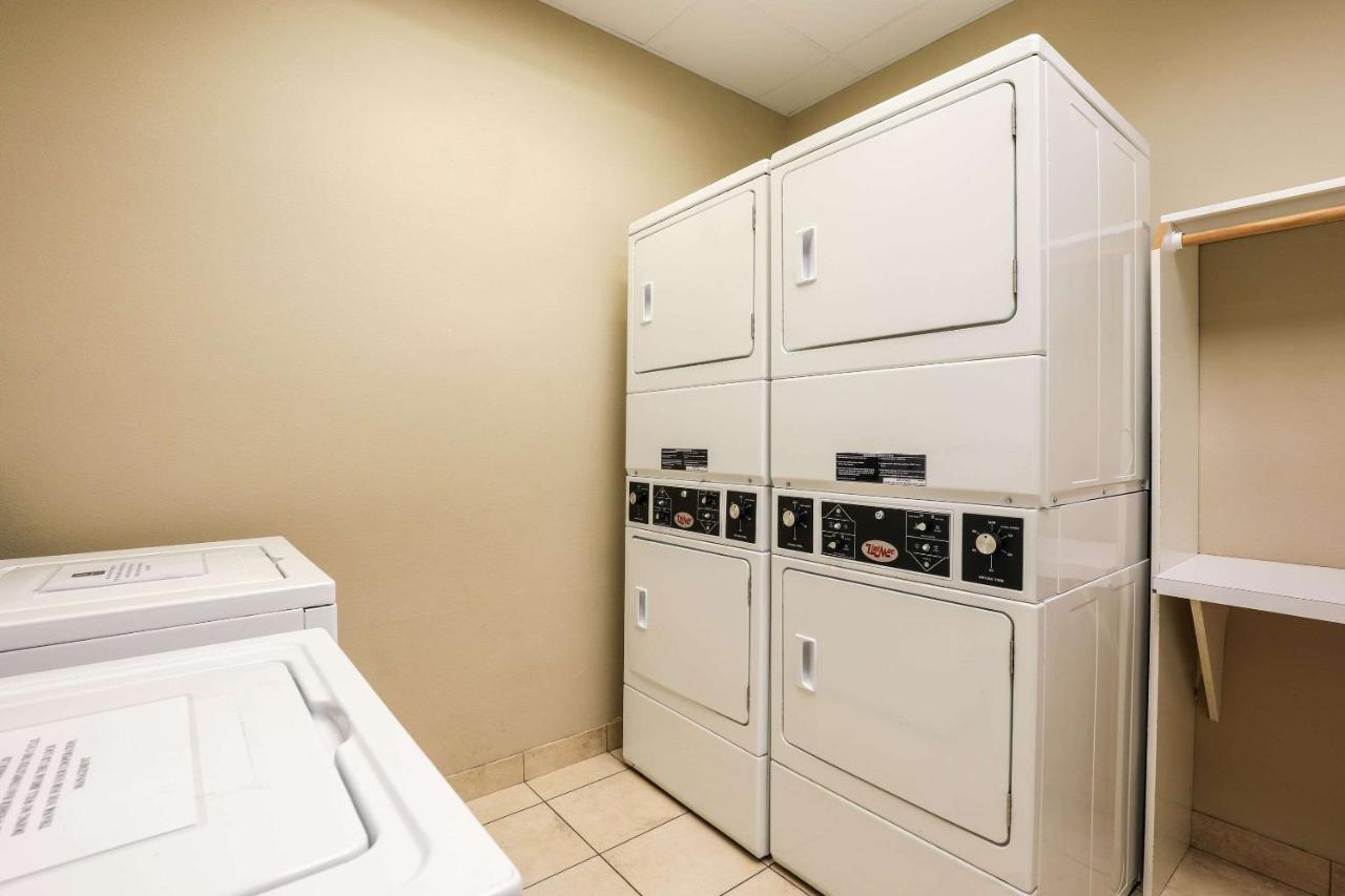 Mainstay Suites Fitchburg - Madison Buitenkant foto